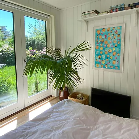 Renovated With Enclosed Flower Garden Casa vacanze *