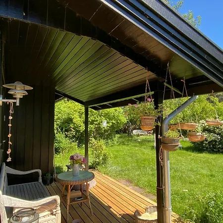 Renovated With Enclosed Flower Garden Vejby